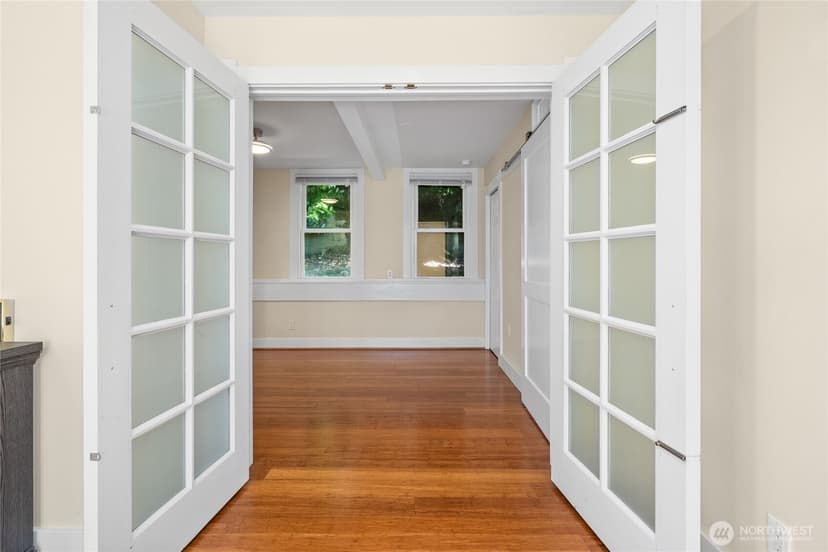 Property photo for 1443 22nd Avenue, Seattle photo 18