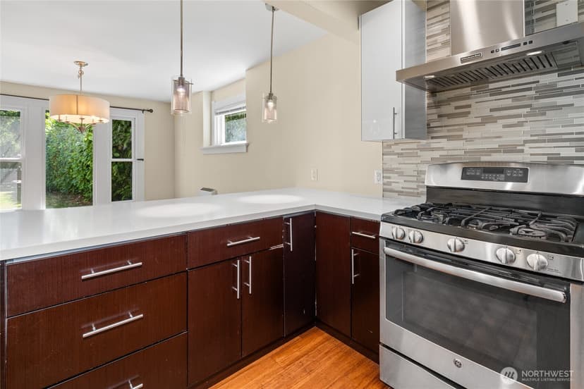 Property photo for 1443 22nd Avenue, Seattle photo 17
