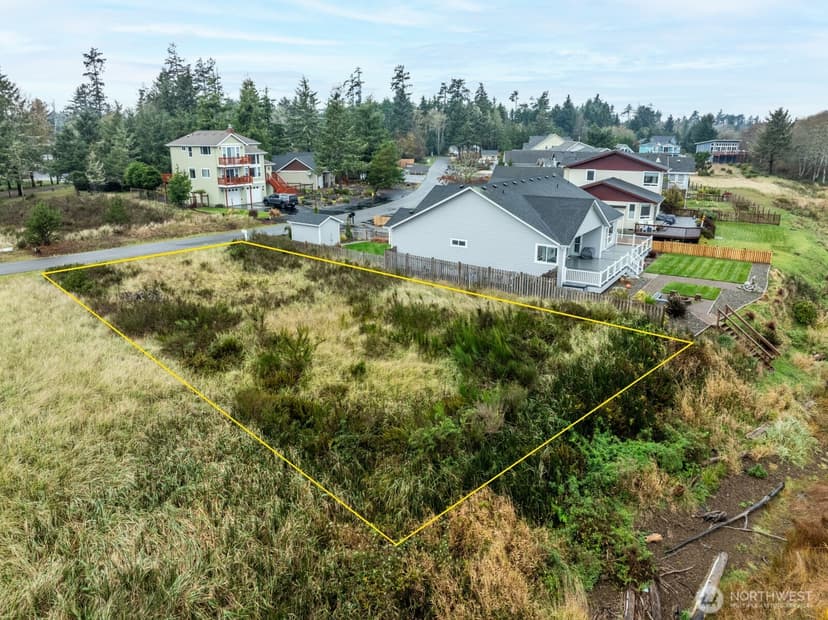 Property photo for 130 Sunrise Avenue SE, Ocean Shores photo 4