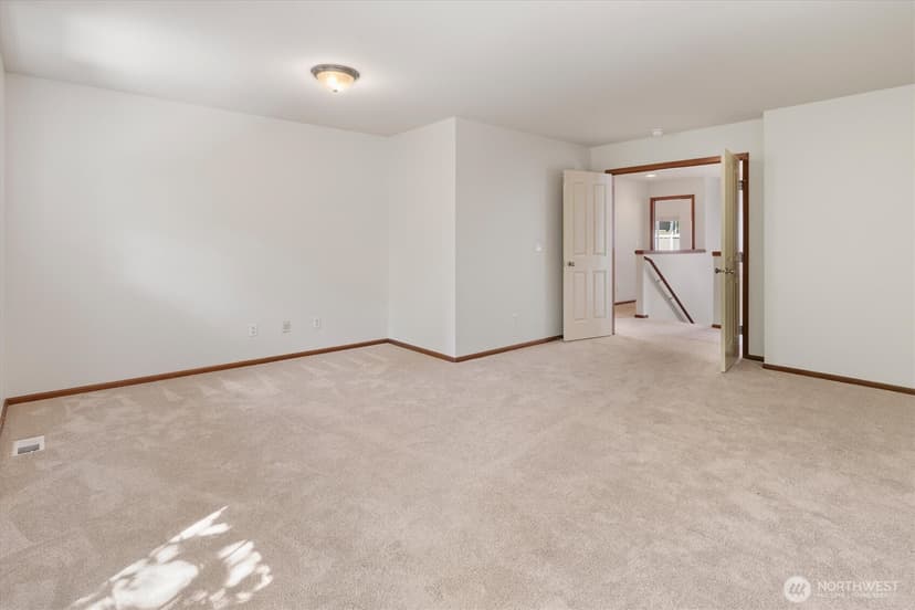 Property photo for 150 Orcas Avenue, Renton photo 28