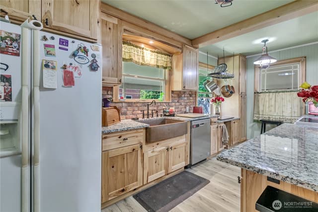 Property photo for 5620 Yakima Avenue, Tacoma photo 5