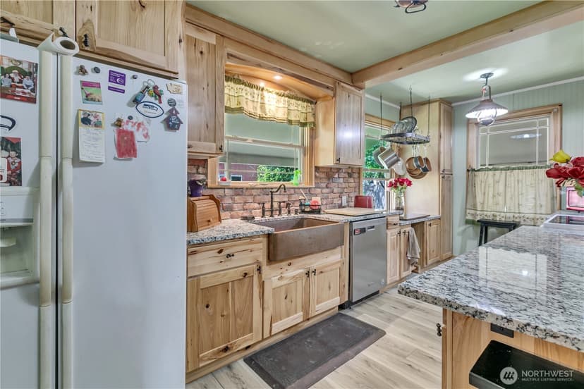 Property photo for 5620 Yakima Avenue, Tacoma photo 5
