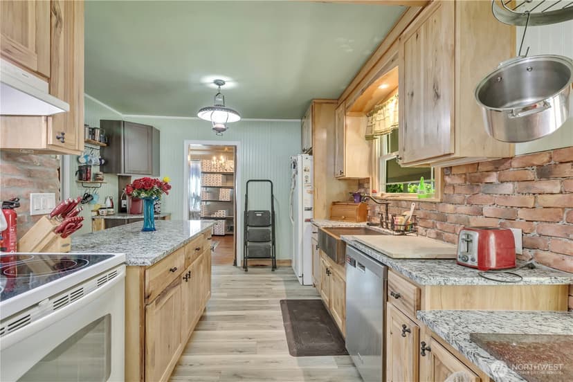 Property photo for 5620 Yakima Avenue, Tacoma photo 6