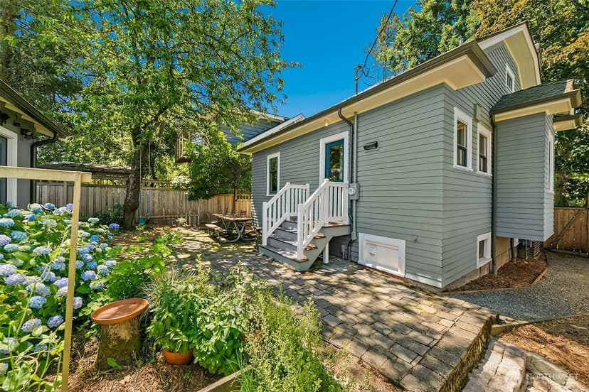 Property photo for 360 27th Avenue, Seattle photo 19