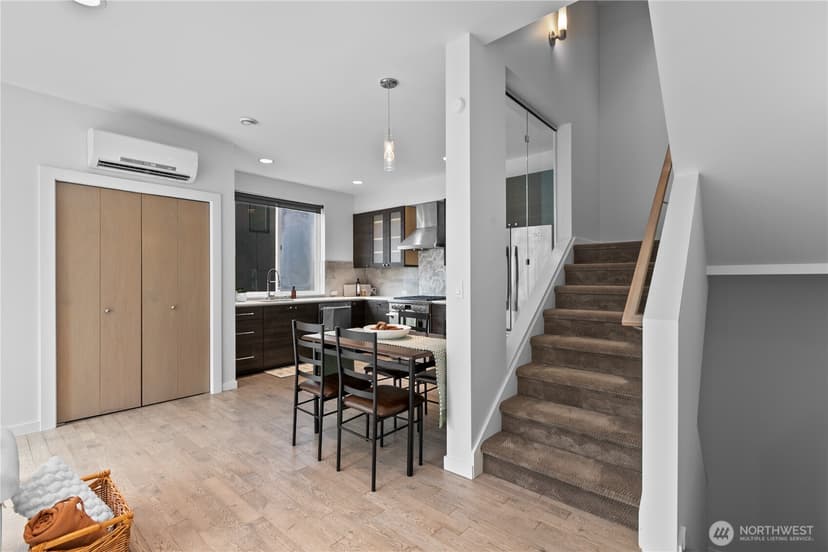 Property photo for 1302 30th Avenue S, Seattle photo 20