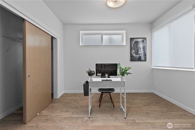 Property photo for 1302 30th Avenue S, Seattle photo 5
