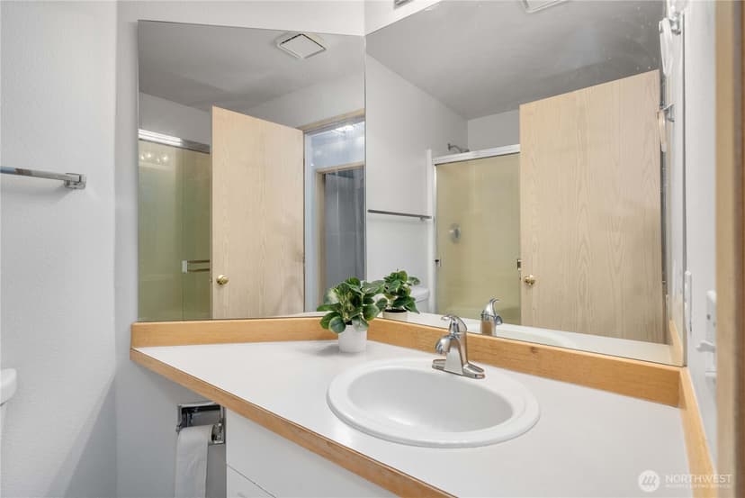 Property photo for 3808 47th Avenue NE, Tacoma photo 23
