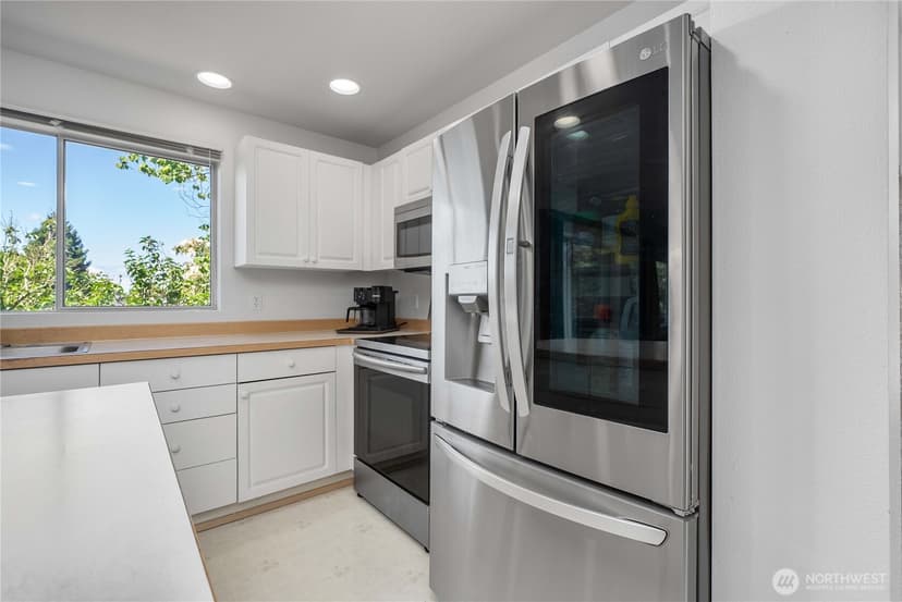 Property photo for 3808 47th Avenue NE, Tacoma photo 10