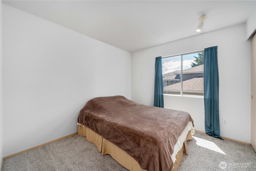 Property photo for 3808 47th Avenue NE, Tacoma photo 20