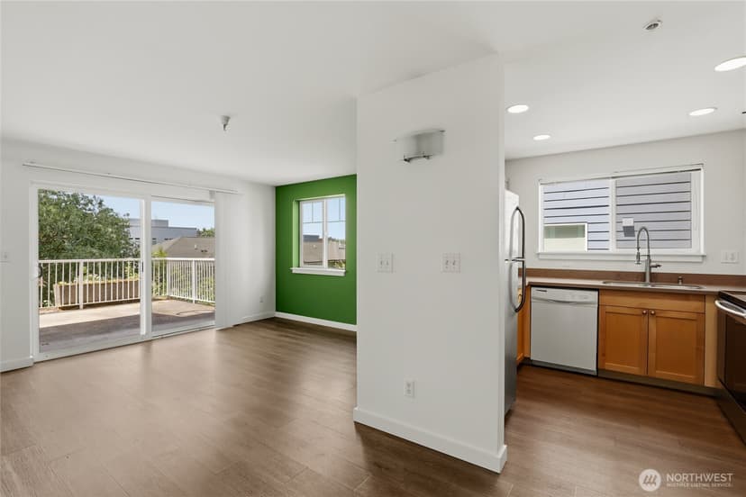 Property photo for 823 Davis Place S #104, Seattle photo 7