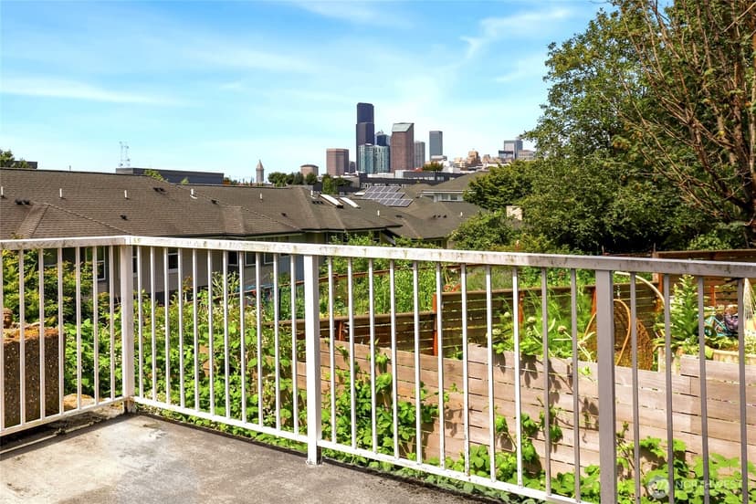 Property photo for 823 Davis Place S #104, Seattle photo 20