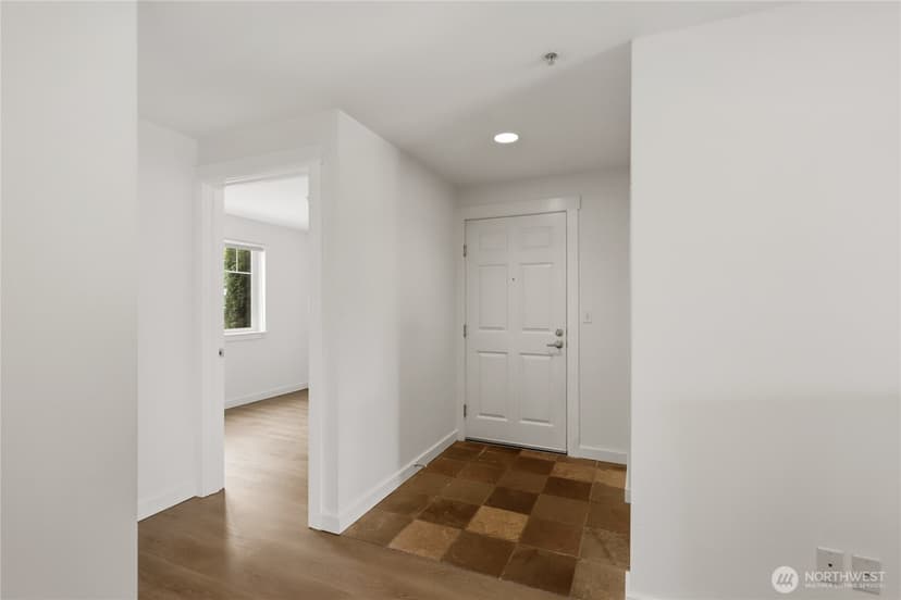Property photo for 823 Davis Place S #104, Seattle photo 12