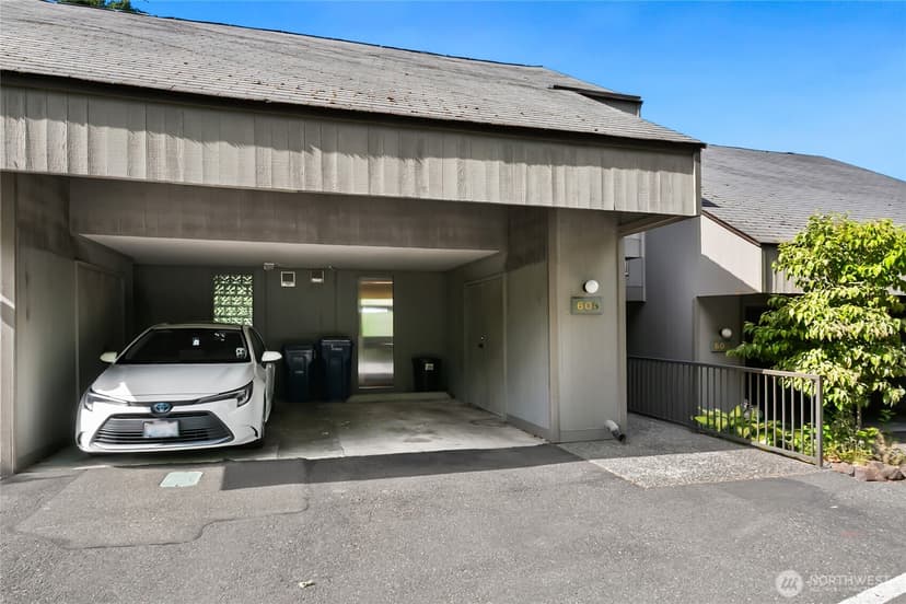 Property photo for 13832 NE 66th Street #605, Redmond photo 26