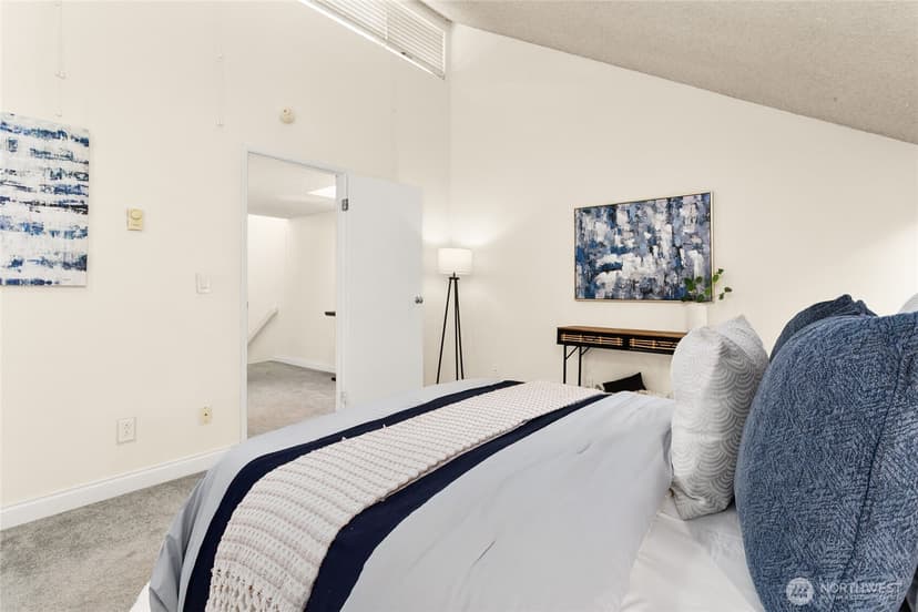Property photo for 13832 NE 66th Street #605, Redmond photo 12
