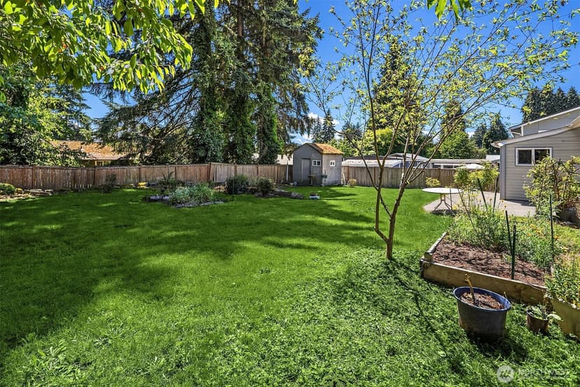 Property photo for 4009 NE 23rd Pl, Renton photo 4