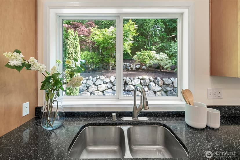 Property photo for 1479 Mukilteo Boulevard, Mukilteo photo 9