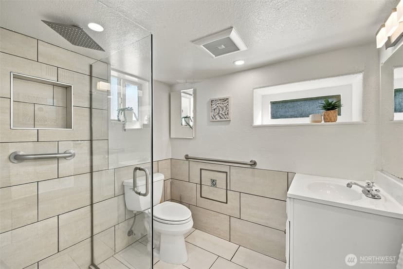 Property photo for 4616 49th Avenue S, Seattle photo 38