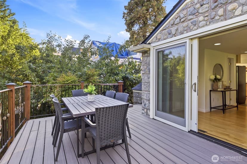 Property photo for 4616 49th Avenue S, Seattle photo 14