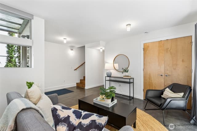 Property photo for 3161 S Oregon Street, Seattle photo 5