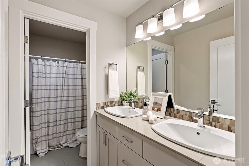 Property photo for 3766 Monterey Court NE, Renton photo 24