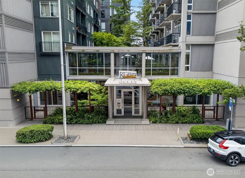 Property photo for 2717 Western Avenue #5002, Seattle photo 33