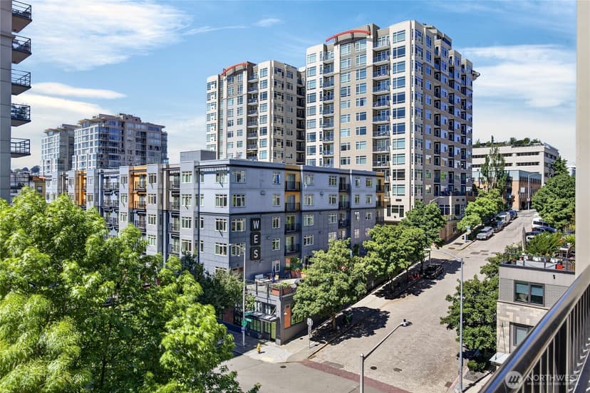 Property photo for 2717 Western Avenue #5002, Seattle photo 17