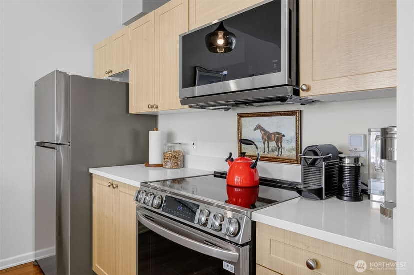 Property photo for 2717 Western Avenue #5002, Seattle photo 9