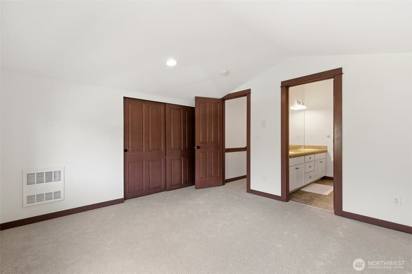 Property photo for 6526 34th Avenue NE #B, Seattle photo 20