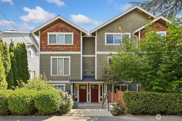 Property photo for 6526 34th Avenue NE #B, Seattle