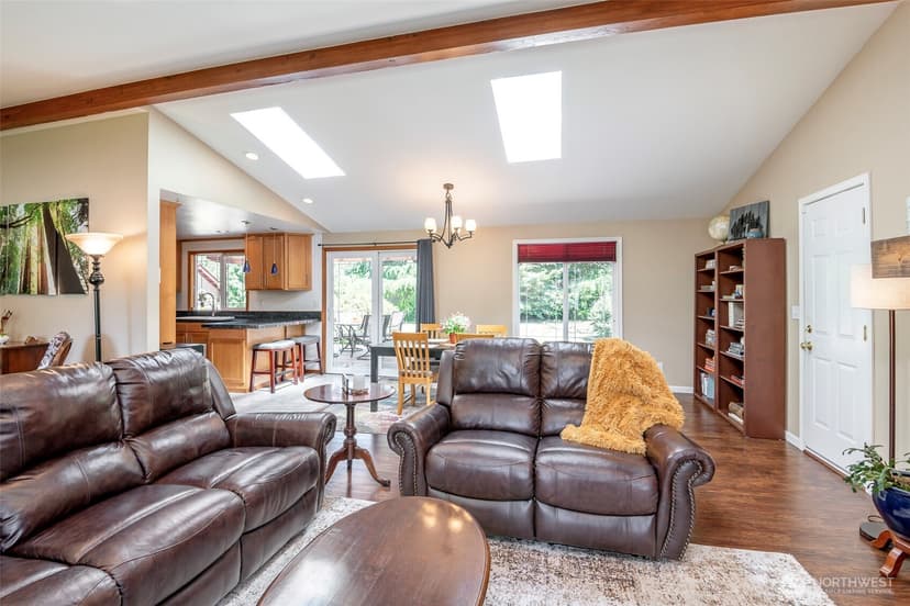 Property photo for 7304 NE 143rd Street, Kenmore photo 11