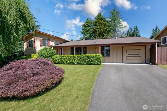 Property photo for 7304 NE 143rd Street, Kenmore photo 3