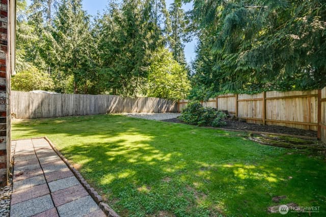 Property photo for 11419 22nd Place NE, Lake Stevens photo 3