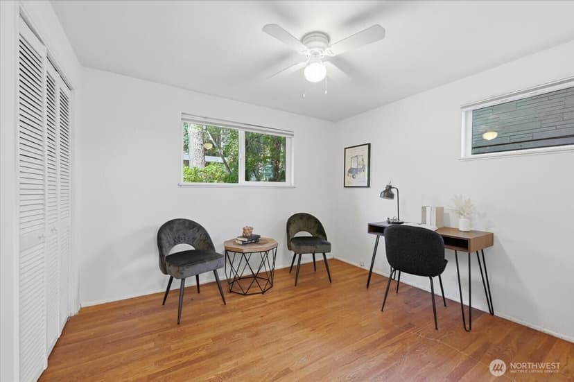 Property photo for 15804 35th Avenue NE, Lake Forest Park photo 24