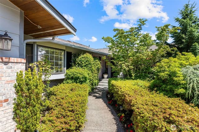 Property photo for 6312 Agnes Road NE, Tacoma photo 5