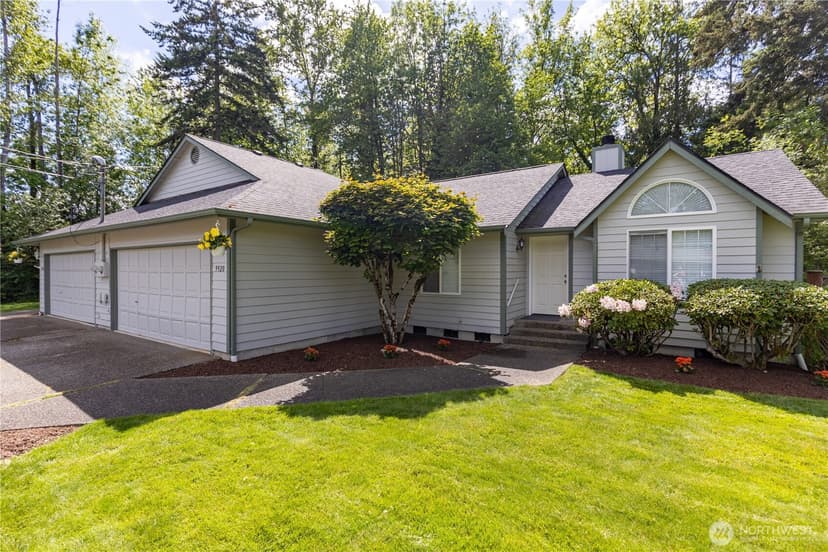 Property photo for 9922 F Street E, Tacoma photo 11