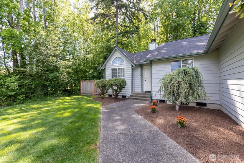 Property photo for 9922 F Street E, Tacoma photo 6