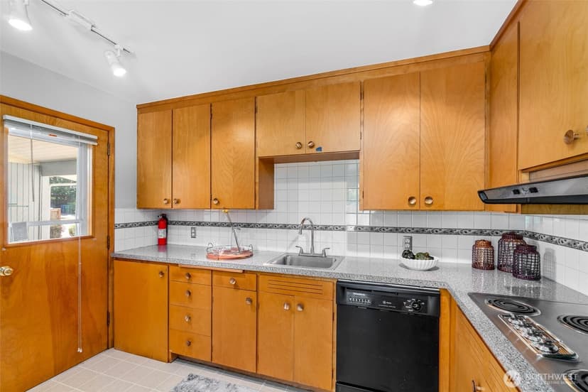 Property photo for 5320 S Kenyon Street, Seattle photo 26