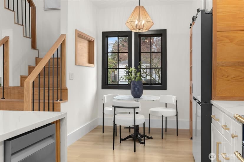 Property photo for 6523 39th Avenue NE, Seattle photo 17