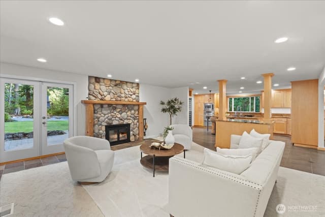 Property photo for 26069 SE 154th Street, Issaquah photo 5