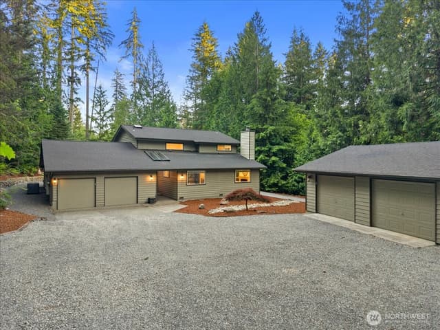 Property photo for 26069 SE 154th Street, Issaquah photo 2