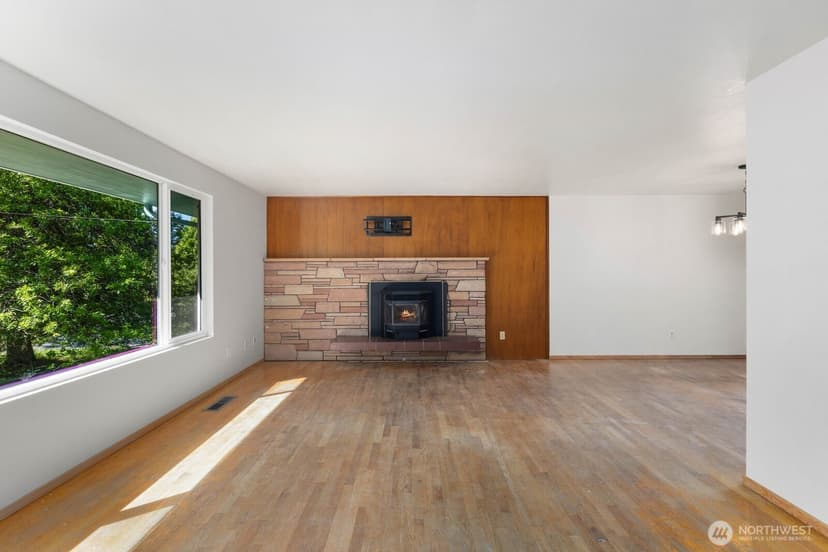 Property photo for 16721 McRae Road NW, Arlington photo 5