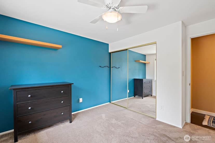 Property photo for 17117 NE 84th Street, Redmond photo 18