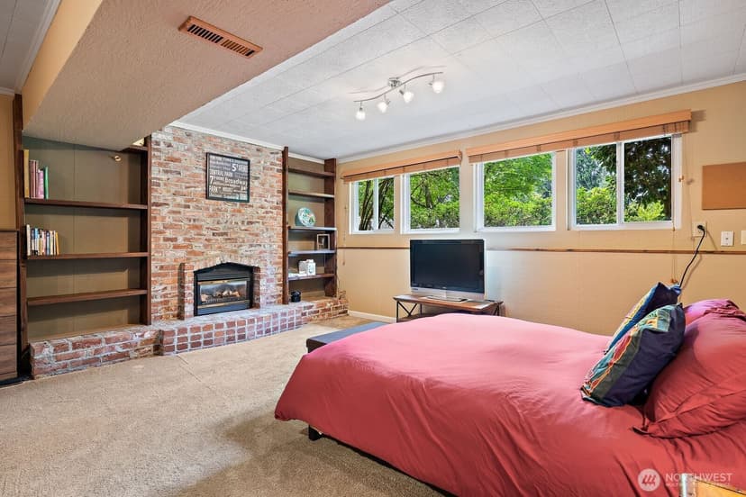 Property photo for 17117 NE 84th Street, Redmond photo 22