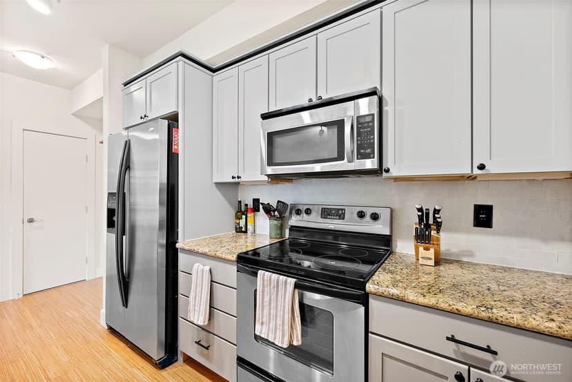 Property photo for 1501 Tacoma Avenue S #311, Tacoma photo 6
