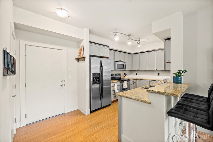 Property photo for 1501 Tacoma Avenue S #311, Tacoma photo 17