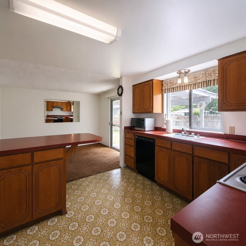 Property photo for 3132 SE Beechcrest Court, Port Orchard photo 7