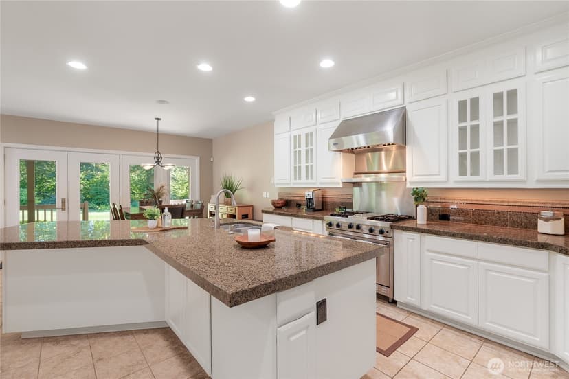Property photo for 18330 SE 195th Place, Renton photo 12