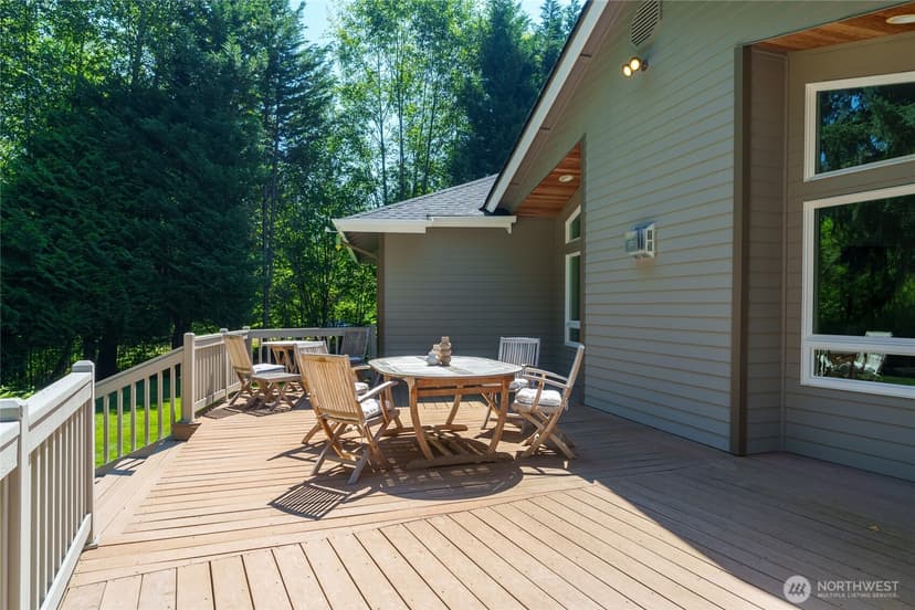 Property photo for 18330 SE 195th Place, Renton photo 32