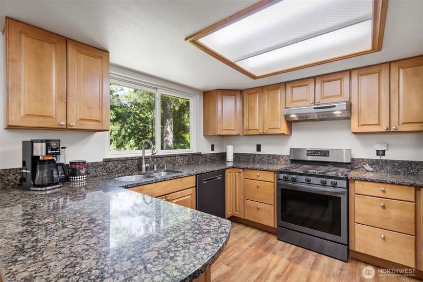 Property photo for 960 NE Melanie Court, Bremerton photo 8