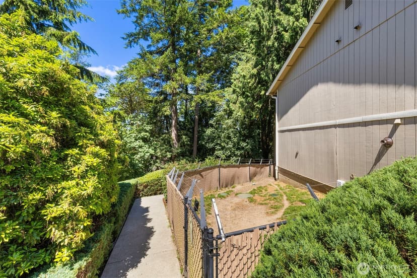 Property photo for 960 NE Melanie Court, Bremerton photo 4